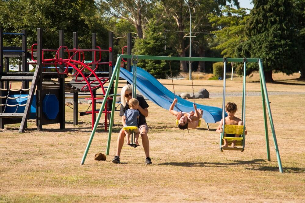 Parklands Motorlodge & Holiday Park Turangi Exterior photo