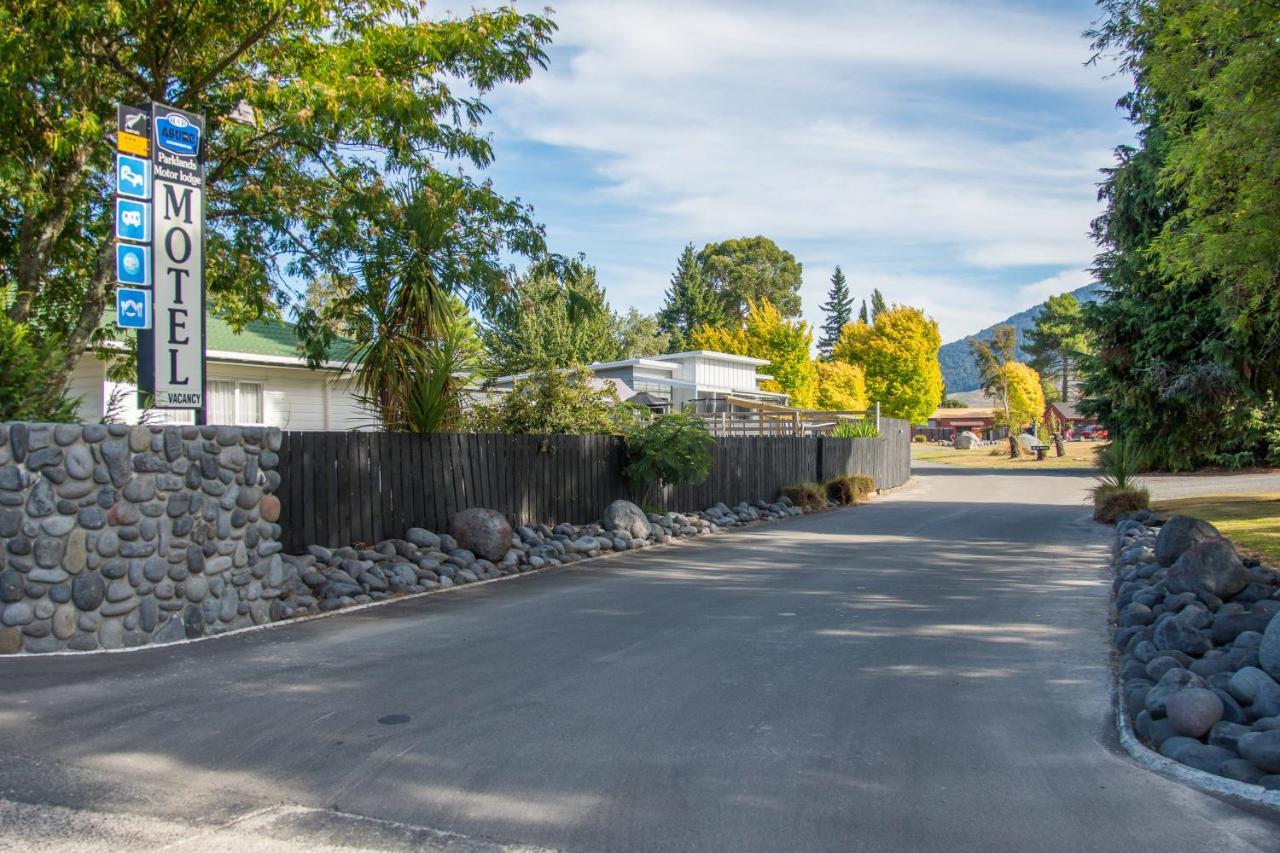 Parklands Motorlodge & Holiday Park Turangi Exterior photo